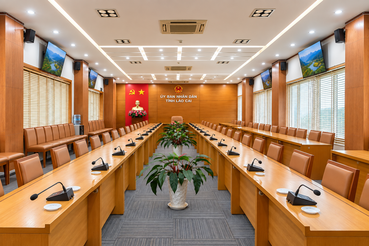 Av Cho Văn Phòng: Nâng Cấp Không Gian Làm Việc Hiện Đại